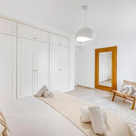 Lxr Bahia De 3hab Beachfront Marbella